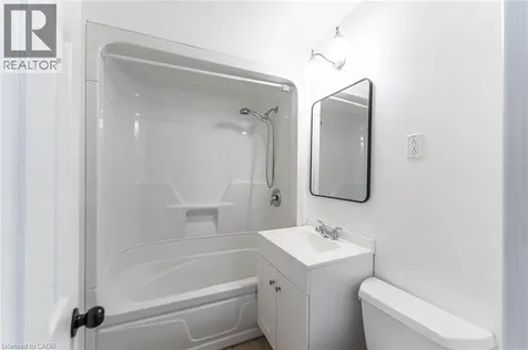 185 Cedardale Avenue Stoney Creek ON L8E 1R4