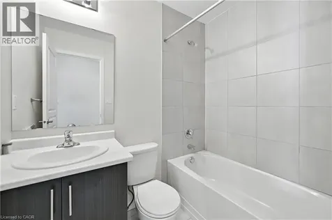 5016 Desantis Drive Beamsville ON L0R 1B2