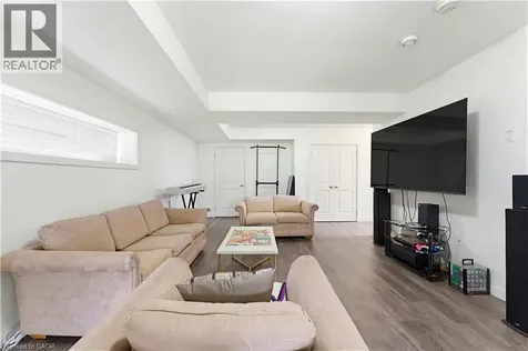 399 Greenfield Avenue Kitchener ON N2C 1E6