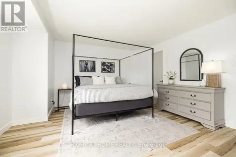 30 Berkshire Way Ottawa ON K2J 2B2