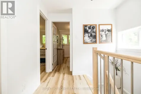 30 Berkshire Way Ottawa ON K2J 2B2