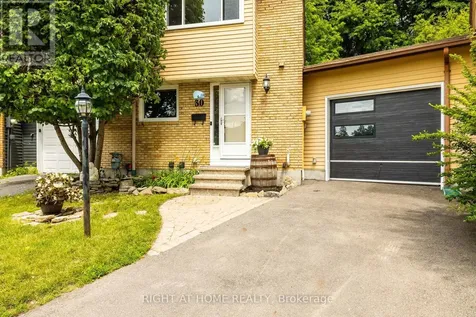 30 Berkshire Way Ottawa ON K2J 2B2
