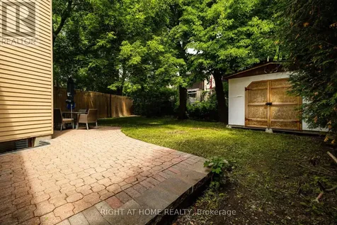 30 Berkshire Way Ottawa ON K2J 2B2