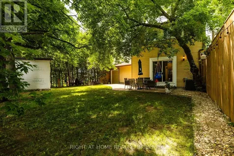 30 Berkshire Way Ottawa ON K2J 2B2