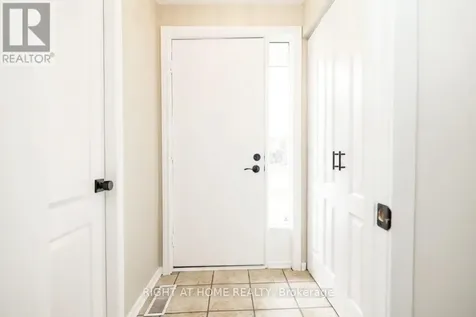30 Berkshire Way Ottawa ON K2J 2B2