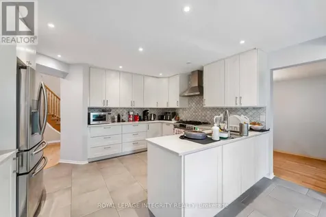 48 Depper Place Ottawa ON K1T 3L4
