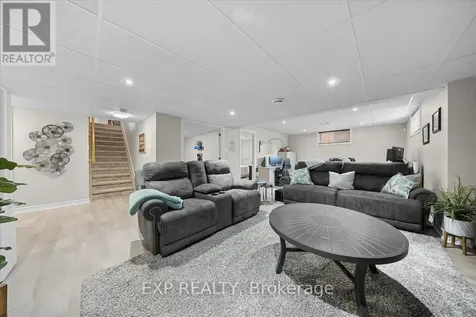 35 Honore Crescent The Nation ON K0A 2M0