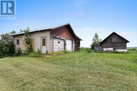 725 Peplinski Homestead Road Madawaska Valley ON K0J 1B0