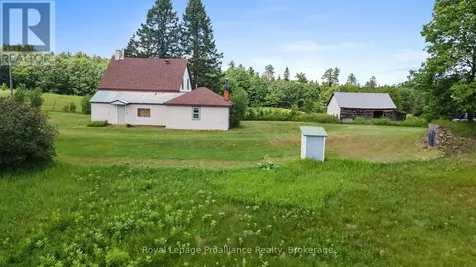 725 Peplinski Homestead Road Madawaska Valley ON K0J 1B0