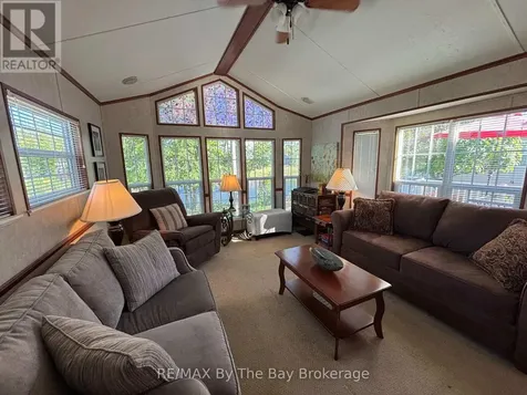 13 White Pines Trail Wasaga Beach ON L9Z 1X7