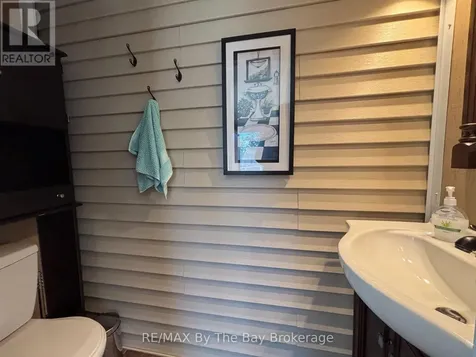 13 White Pines Trail Wasaga Beach ON L9Z 1X7