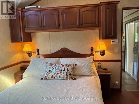 13 White Pines Trail Wasaga Beach ON L9Z 1X7
