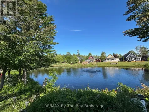 13 White Pines Trail Wasaga Beach ON L9Z 1X7