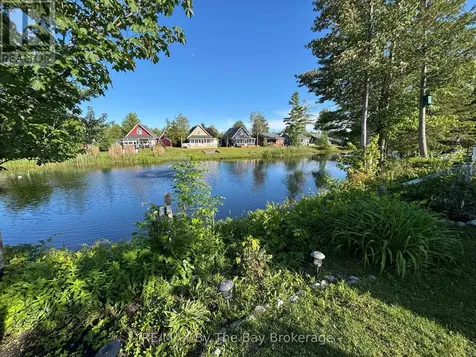 13 White Pines Trail Wasaga Beach ON L9Z 1X7