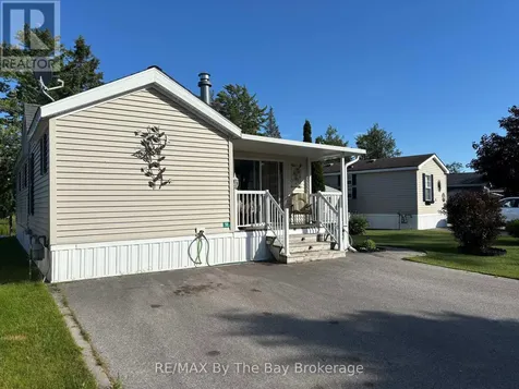 13 White Pines Trail Wasaga Beach ON L9Z 1X7