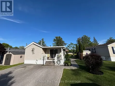 13 White Pines Trail Wasaga Beach ON L9Z 1X7