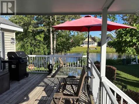 13 White Pines Trail Wasaga Beach ON L9Z 1X7