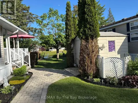 13 White Pines Trail Wasaga Beach ON L9Z 1X7