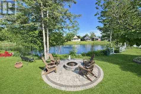13 White Pines Trail Wasaga Beach ON L9Z 1X7