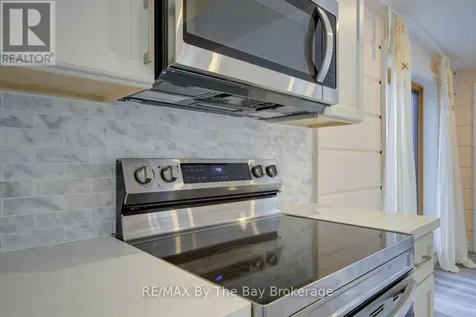 646 Oxbow Park Drive Wasaga Beach ON L9Z 2V2