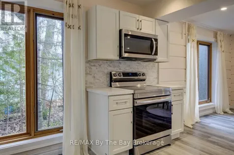 646 Oxbow Park Drive Wasaga Beach ON L9Z 2V2