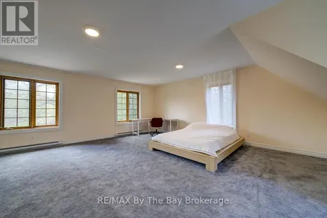 646 Oxbow Park Drive Wasaga Beach ON L9Z 2V2