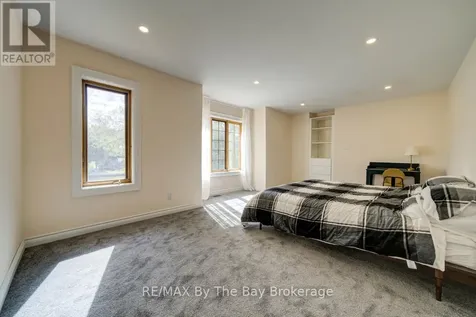 646 Oxbow Park Drive Wasaga Beach ON L9Z 2V2