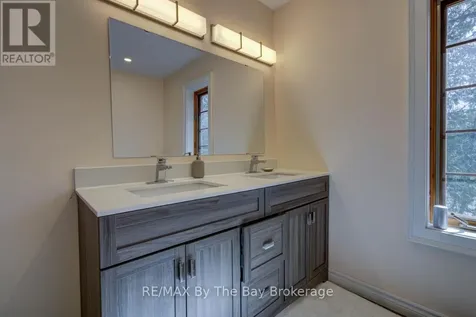 646 Oxbow Park Drive Wasaga Beach ON L9Z 2V2