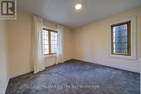 646 Oxbow Park Drive Wasaga Beach ON L9Z 2V2