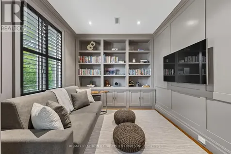 20B Woodlawn Avenue West Toronto (yonge-st. Clair) ON M4V 1G7