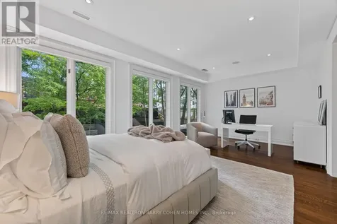 20B Woodlawn Avenue West Toronto (yonge-st. Clair) ON M4V 1G7