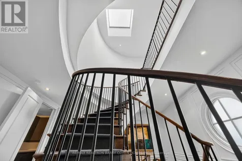 20B Woodlawn Avenue West Toronto (yonge-st. Clair) ON M4V 1G7