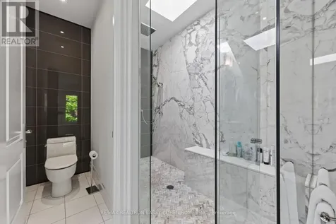 20B Woodlawn Avenue West Toronto (yonge-st. Clair) ON M4V 1G7