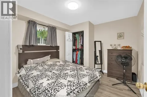 4851 Matchett Windsor ON N9C 2A7