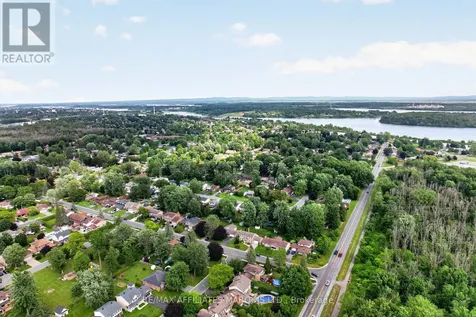 1628 Grant Avenue Cornwall ON K6J 5J4