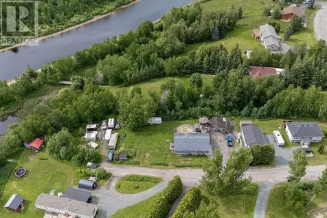 15 Willow Greater Sudbury ON P0M 3C0