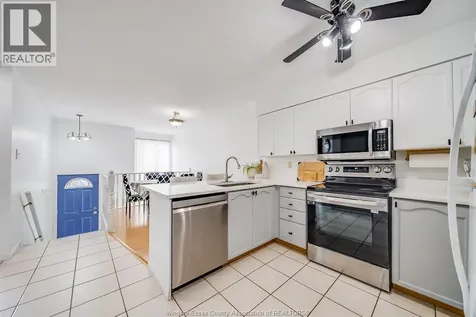 1425 Mickaila Crescent Tecumseh ON N8N 4Z2