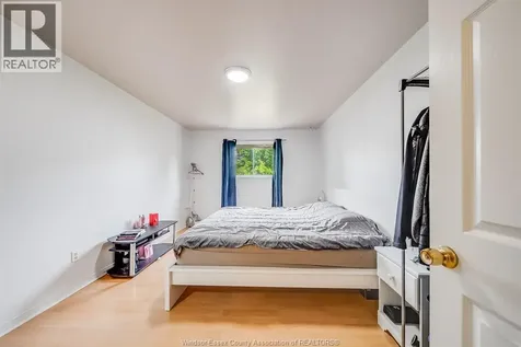 1425 Mickaila Crescent Tecumseh ON N8N 4Z2