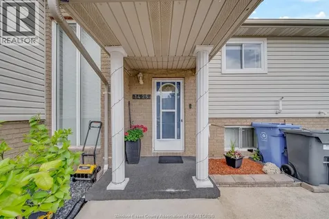 1425 Mickaila Crescent Tecumseh ON N8N 4Z2