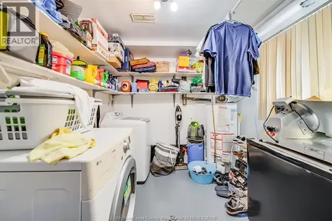 1425 Mickaila Crescent Tecumseh ON N8N 4Z2