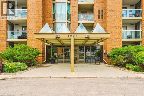 1225 North Shore Boulevard East Burlington ON L7S 1Z6
