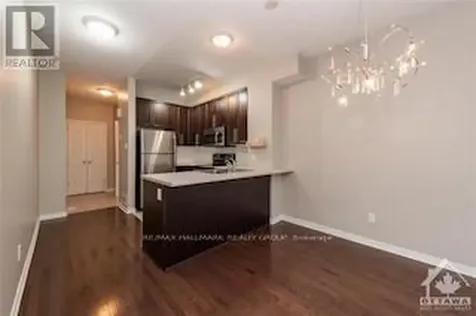 49 Jardin Private Ottawa ON K1K 2V8