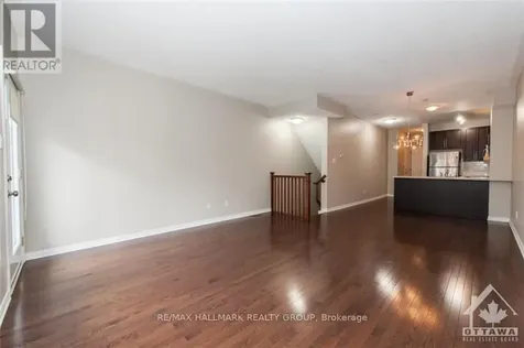 49 Jardin Private Ottawa ON K1K 2V8