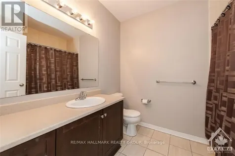 49 Jardin Private Ottawa ON K1K 2V8