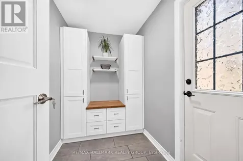 6417 St Louis Drive Ottawa ON K1C 2X9