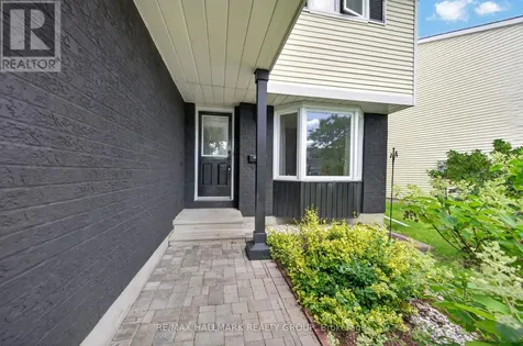 6417 St Louis Drive Ottawa ON K1C 2X9