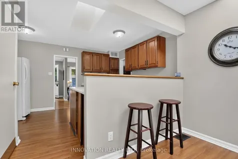 13 Dorland Crescent Ottawa ON K2H 6E6