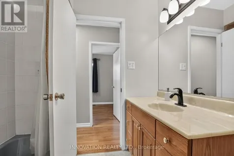 13 Dorland Crescent Ottawa ON K2H 6E6