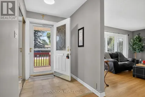 13 Dorland Crescent Ottawa ON K2H 6E6