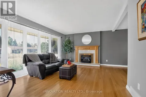 13 Dorland Crescent Ottawa ON K2H 6E6
